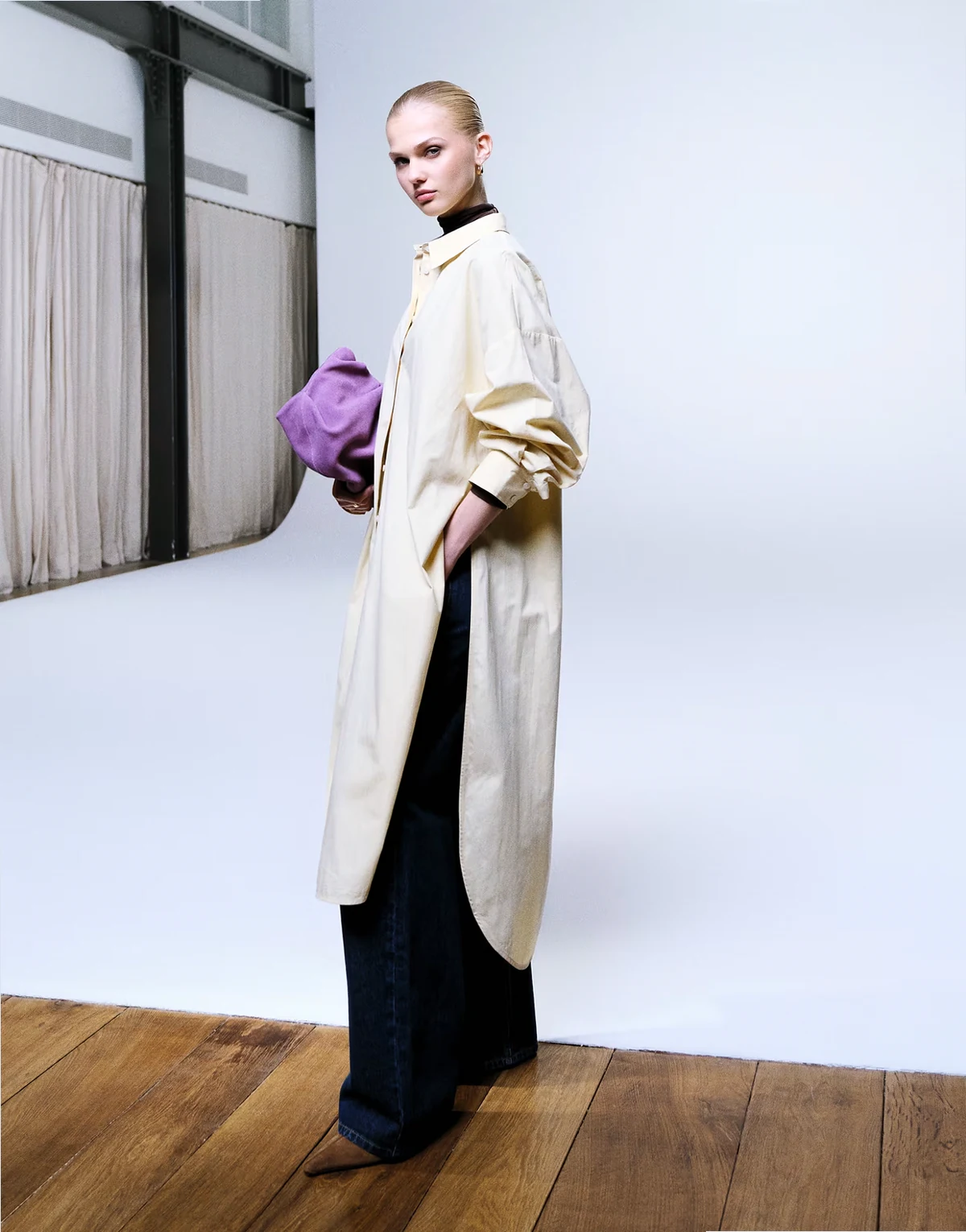 – Longline-Hemd in Buttergelb mit abgerundetem Saum