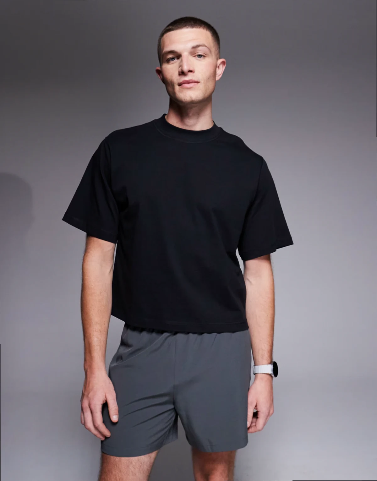 cotton cropped lifting T-shirt with quick dry finish in black