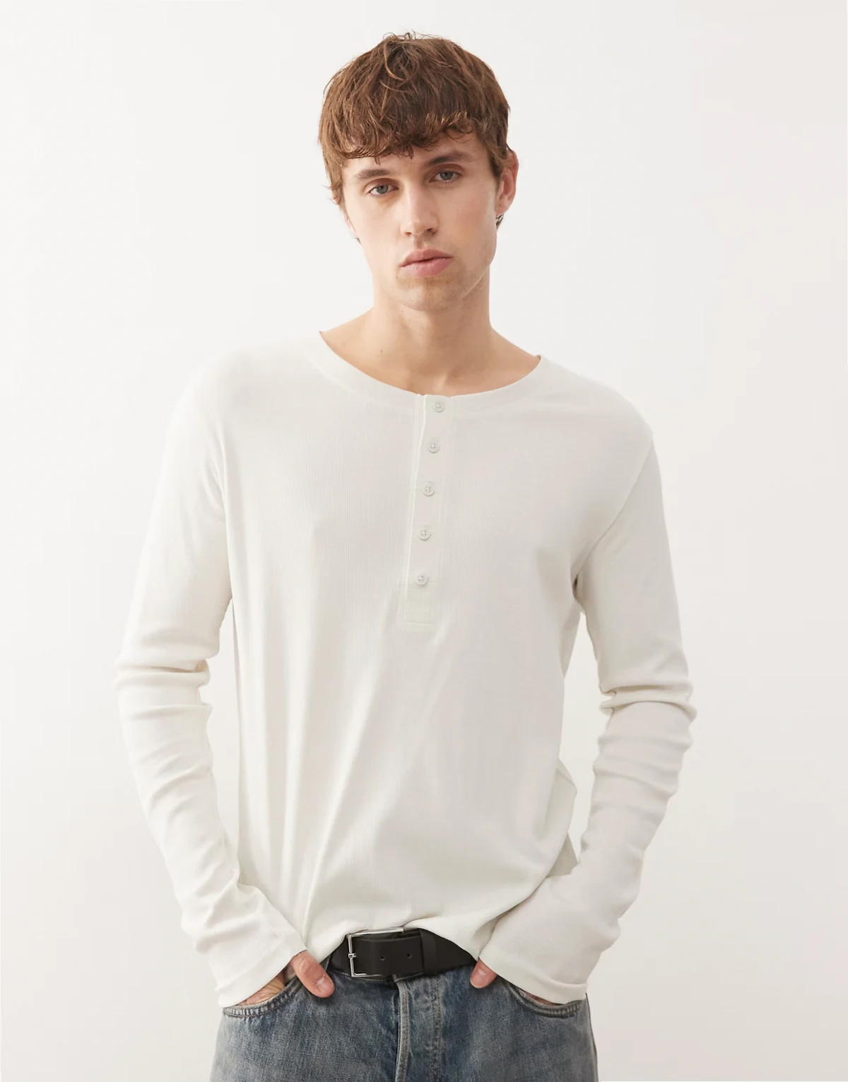 – Langärmliges Henley-Oberteil in Beige