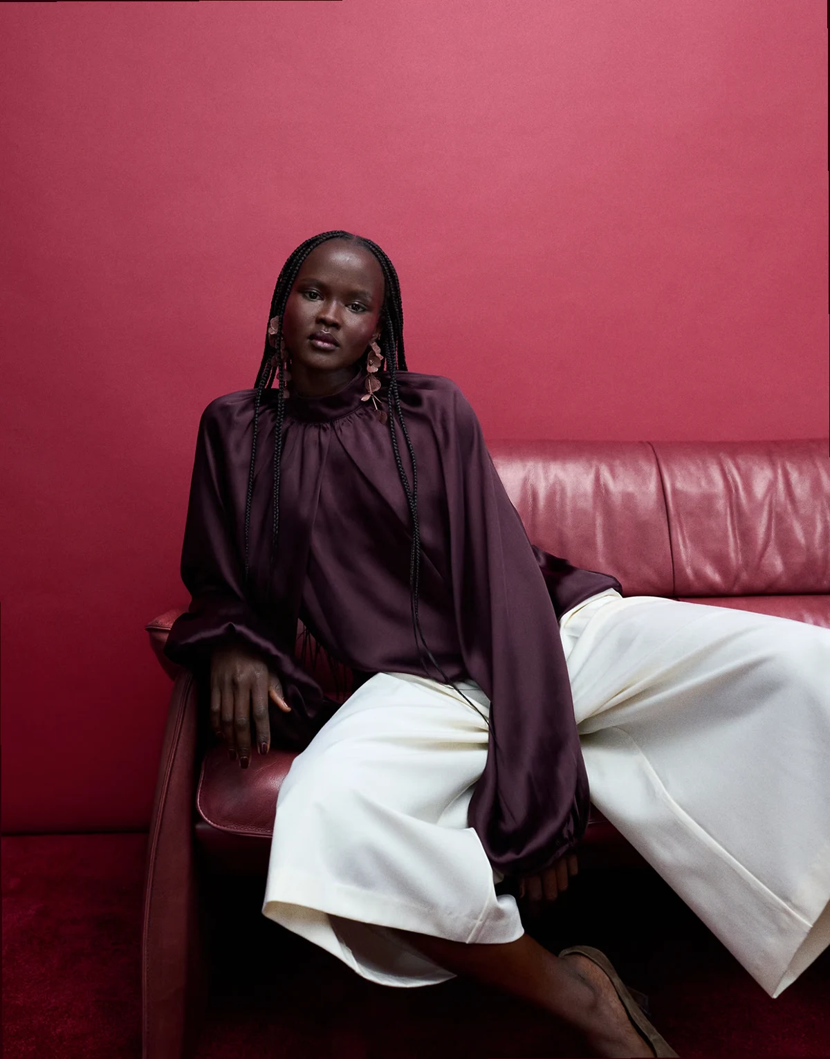 satin cape top with volume sleeves in wine