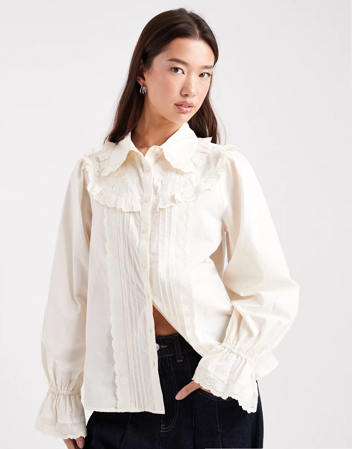 poplin embroidered shirt in cream