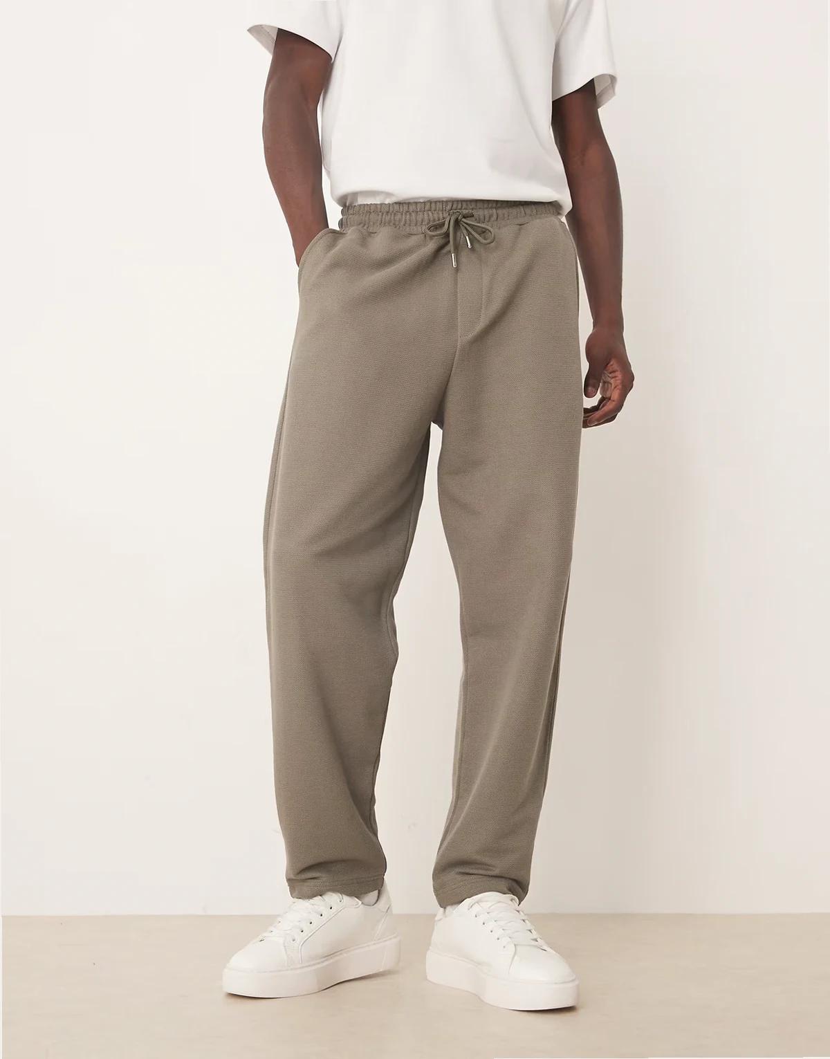 relaxed tapered sweatpants in khaki pique cotton