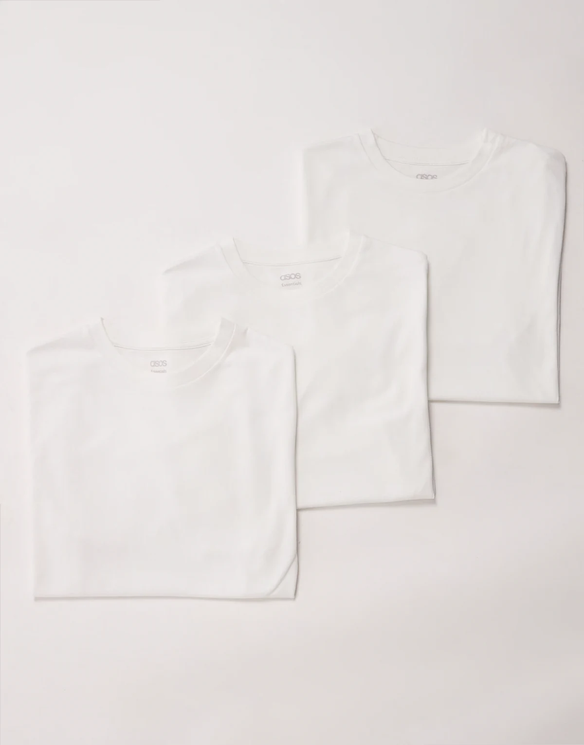 – Zestaw 3 białych T-shirtów z okrągłym dekoltem
