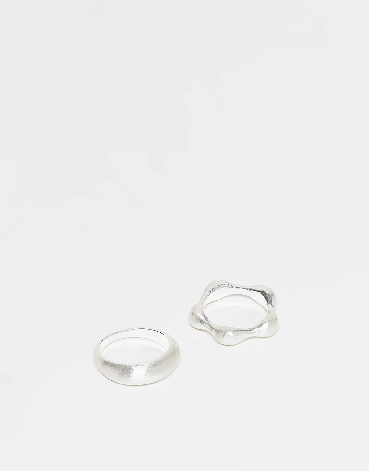 – 2er-Pack Unisex-Ringe in geschmolzener Silberoptik