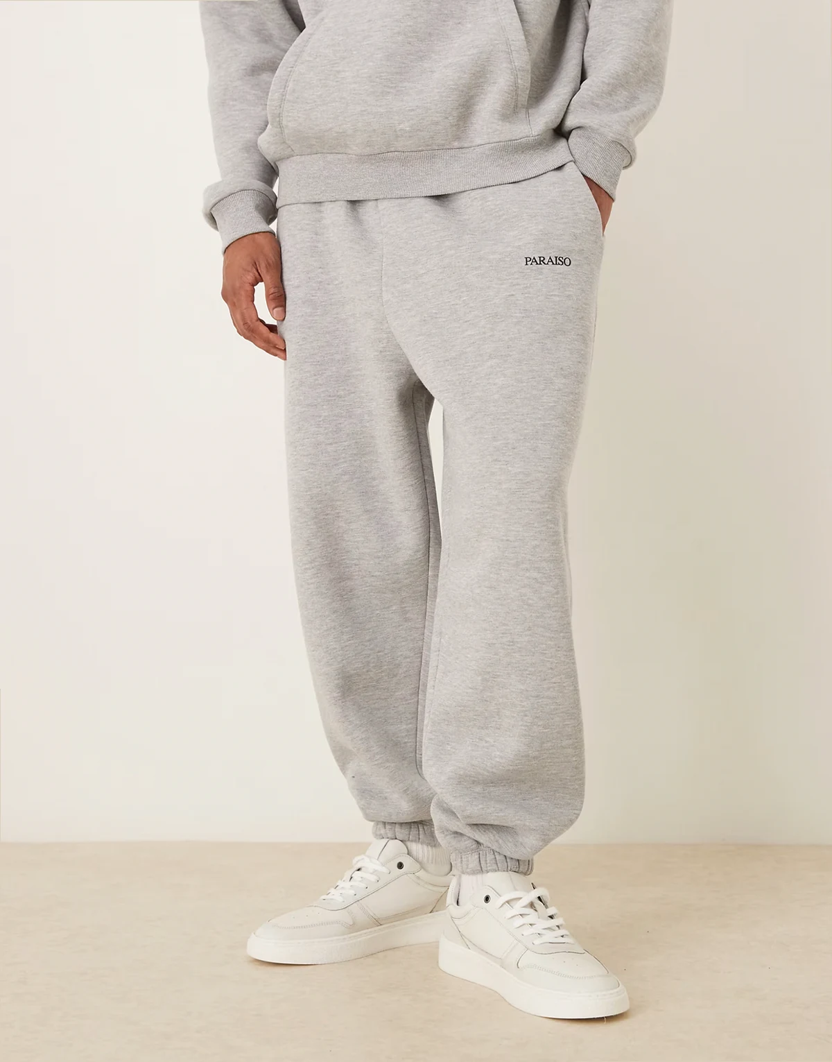 – Oversize-Jogginghose in meliertem Grau mit Print, Kombiteil