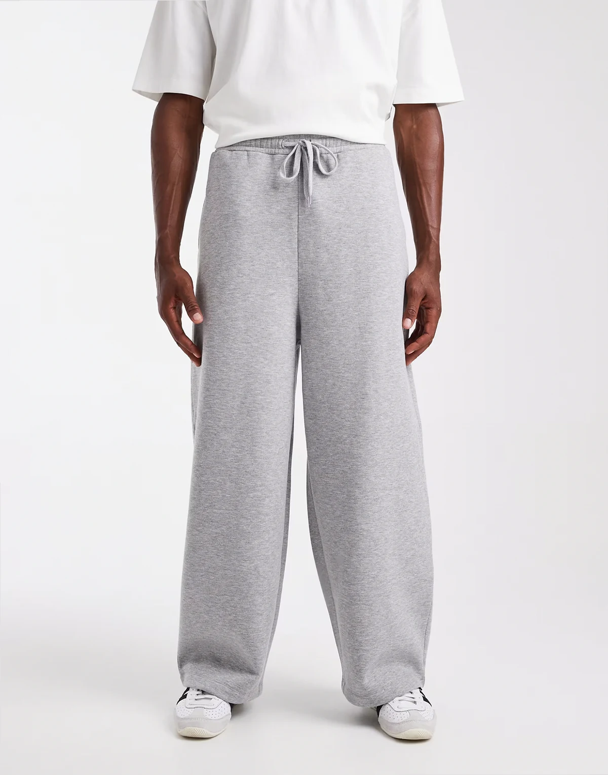 essentials loose fit sweatpants in gray heather