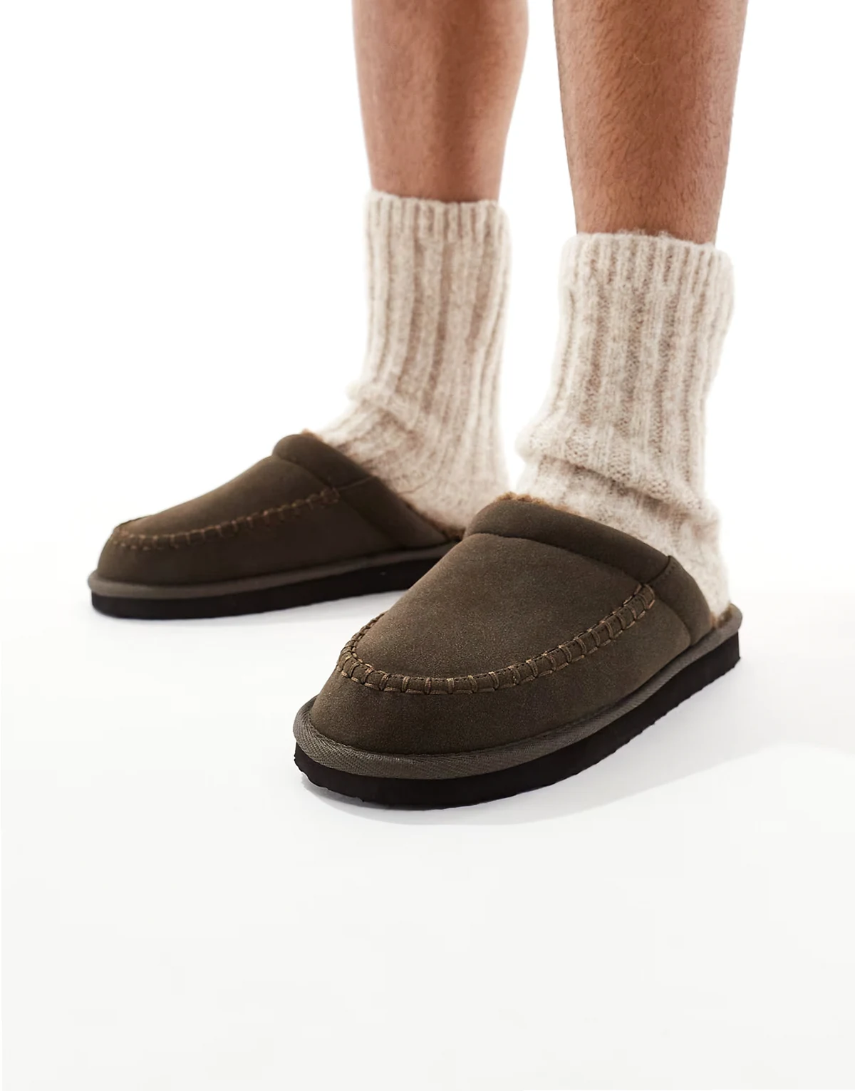 – Pantoffel-Hausschuhe in Braun mit Fleece-Futter