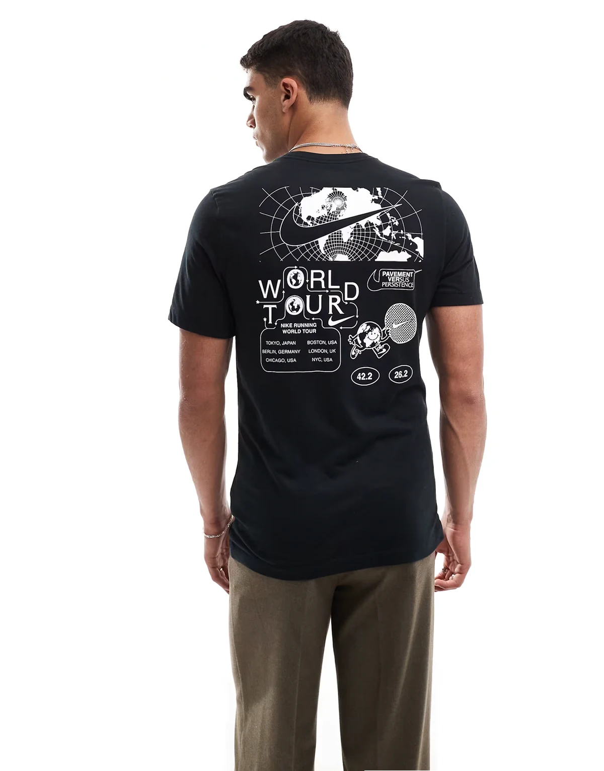 World Tour graphic t-shirt in black