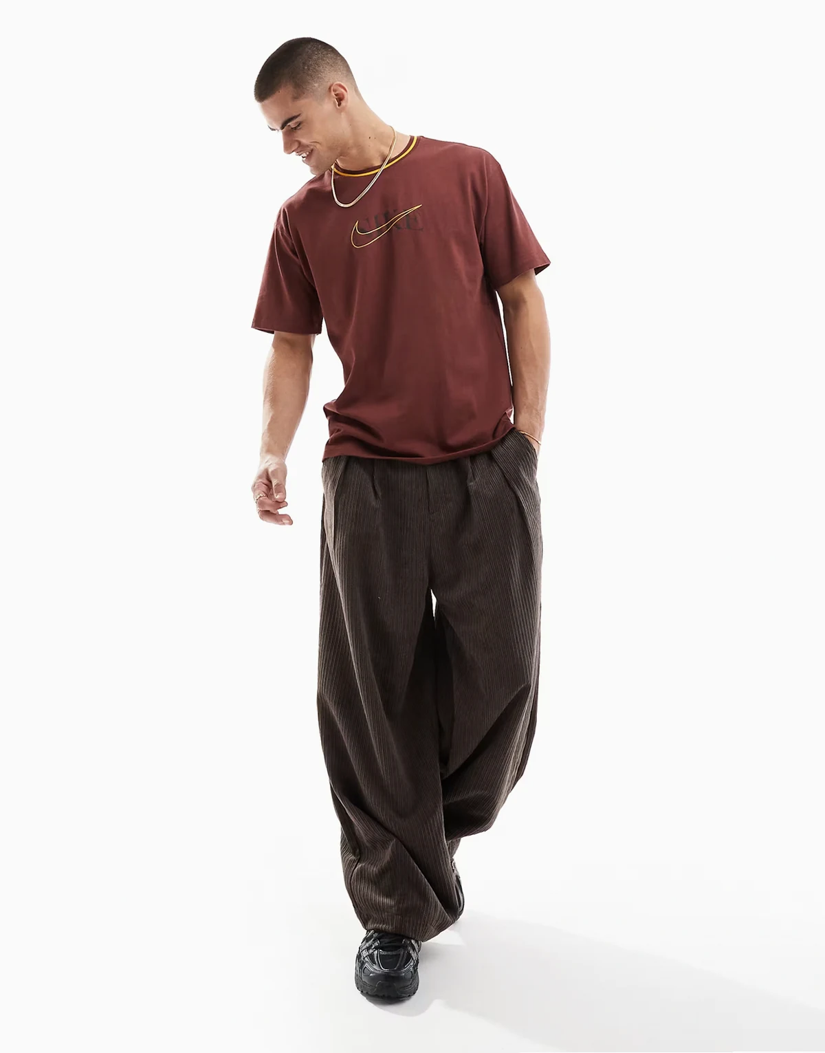 Swoosh overlay logo T-shirt in burgundy
