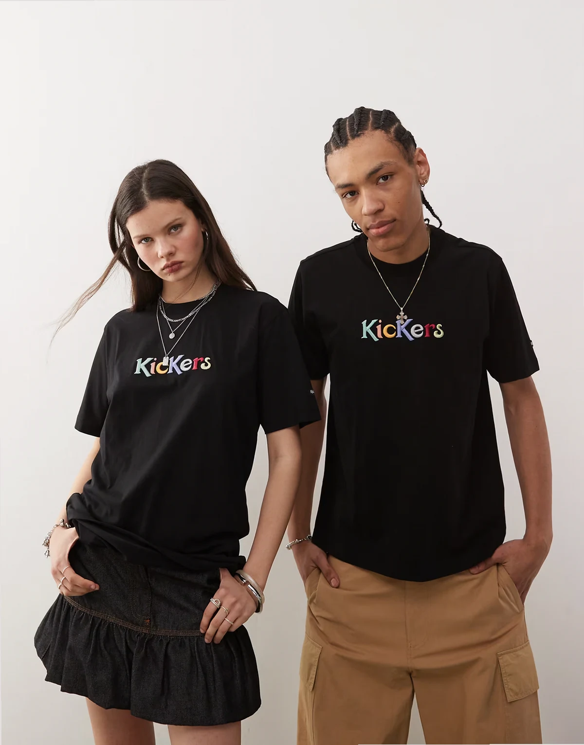 – Übergroßes Unisex-T-Shirt in Schwarz mit Grafik