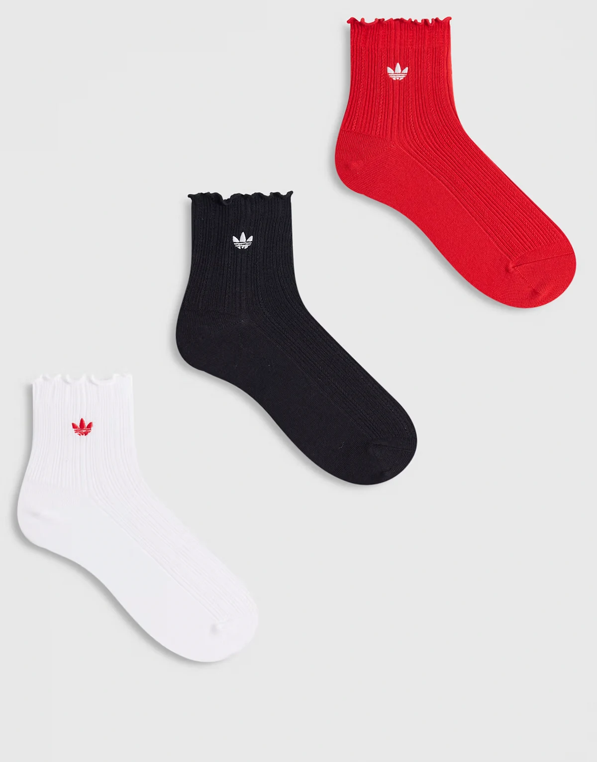 Unisex ruffle 3 pack quarter socks in red, black and white