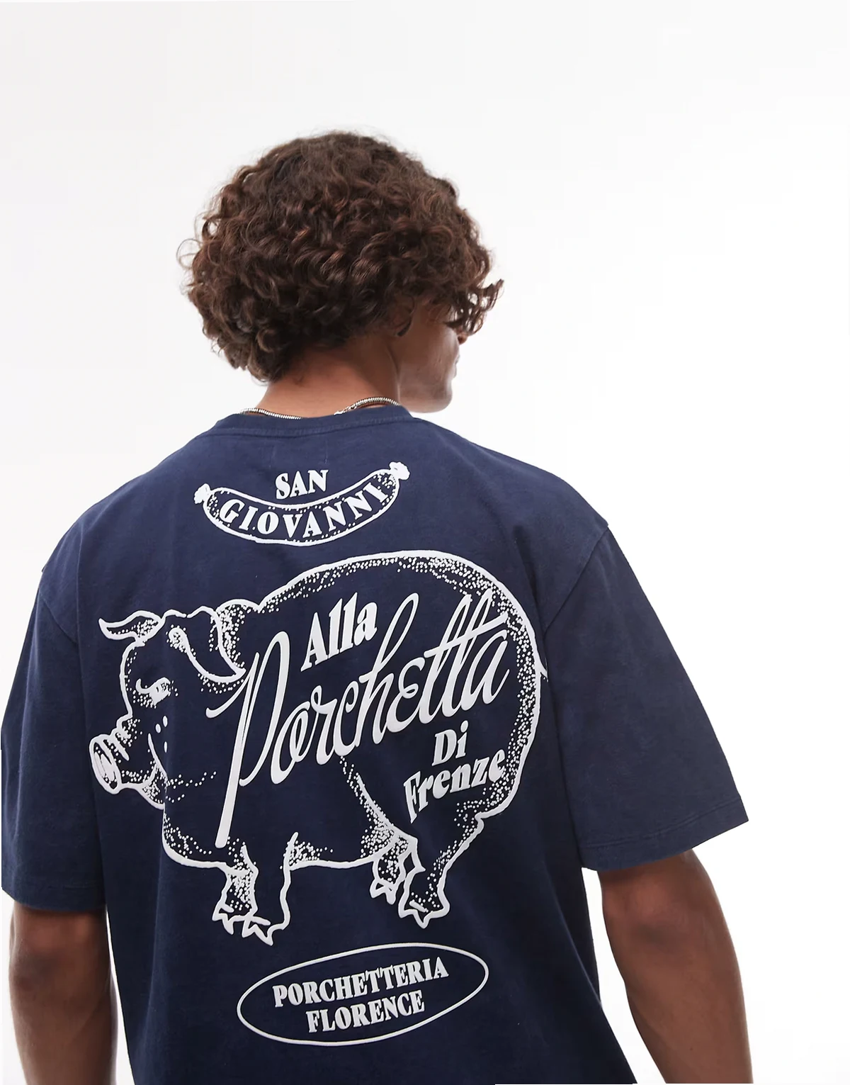 – Luźny T-shirt w kolorze spranego granatu, z grafiką z napisem „Porchetta" przodu i z tyłu