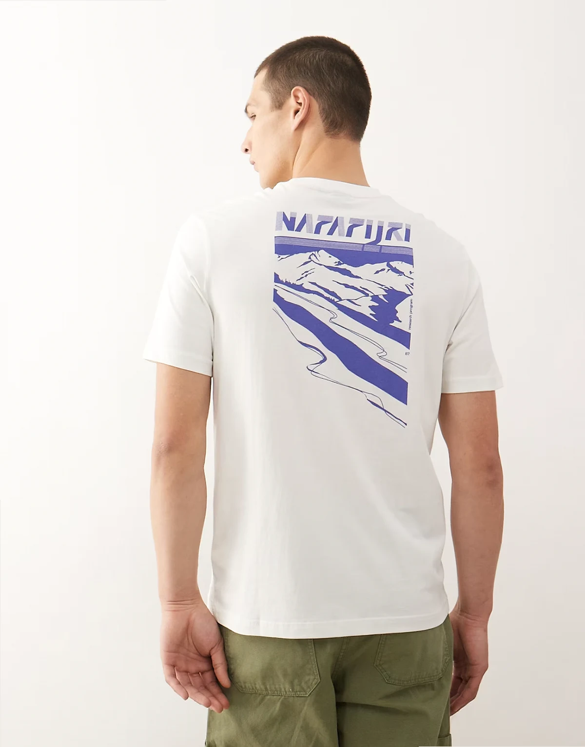 – Guide – Biały T-shirt z nadrukiem na plecach