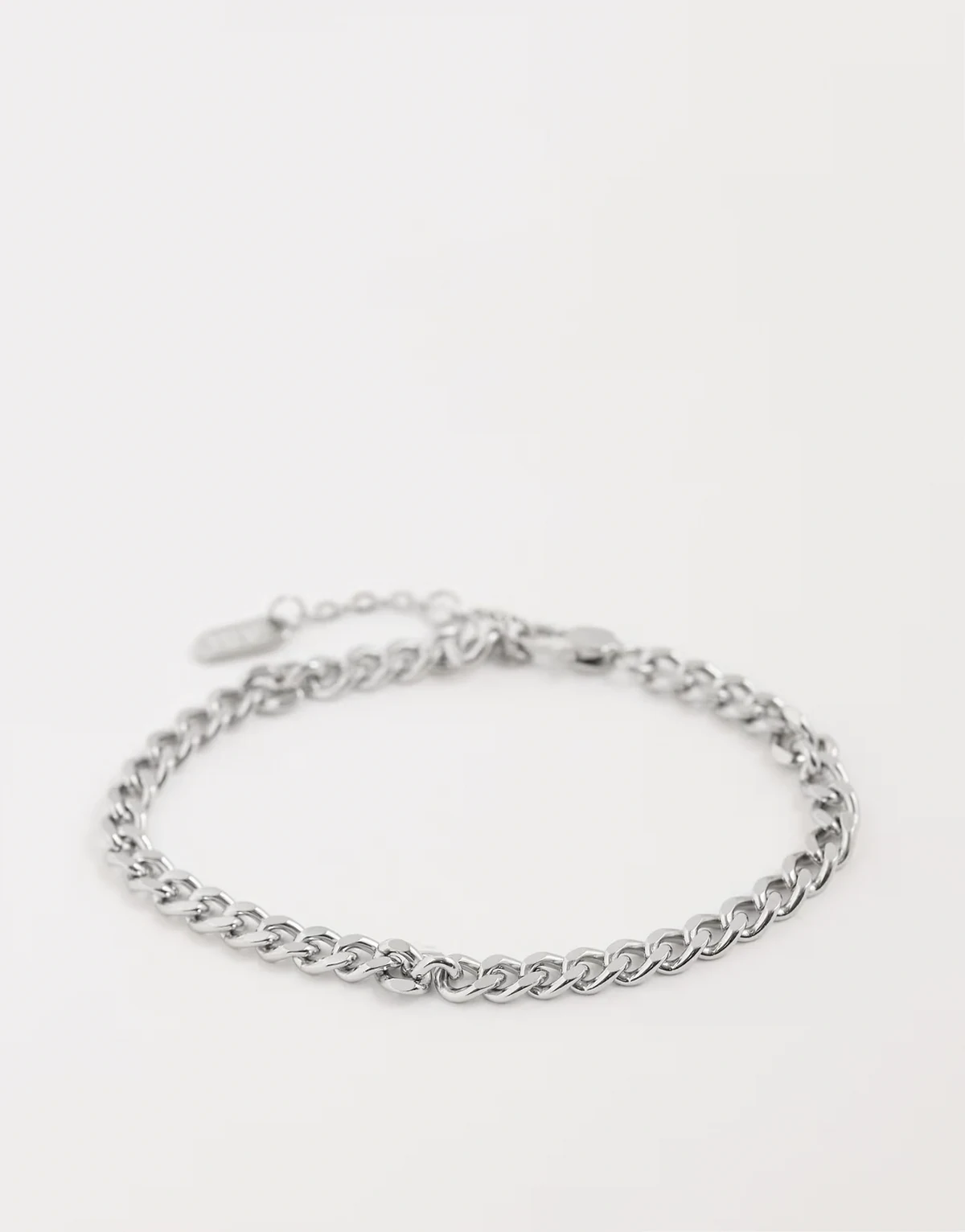 – Bransoletka łańcuszkowa z wodoodpornej stali nierdzewnej w odcieniu srebra