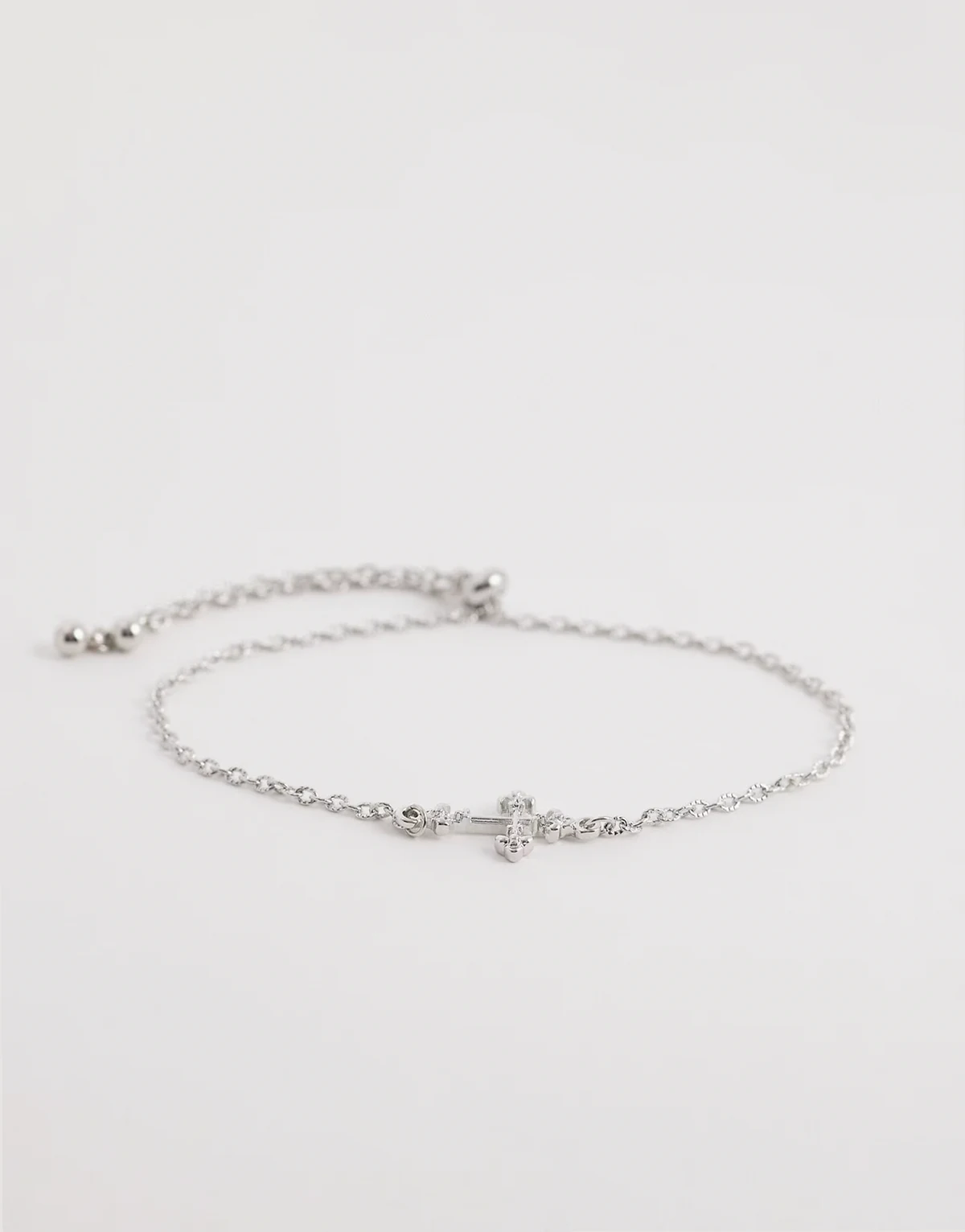 – Bransoletka łańcuszkowa unisex z krzyżem w odcieniu srebra