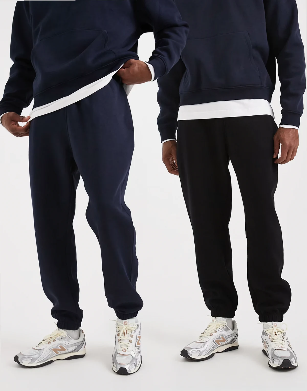 – 2er-Pack schmal zulaufende Basic-Jogginghosen in Schwarz und Marineblau