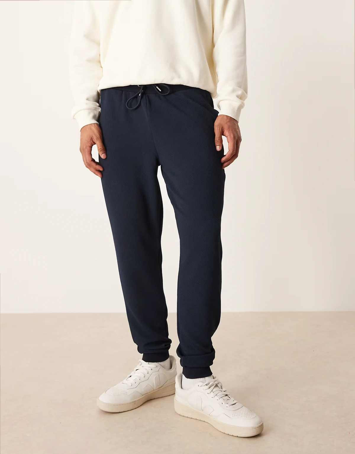– Slim-Fit-Jogginghose aus strukturiertem Jacquard in Marineblau