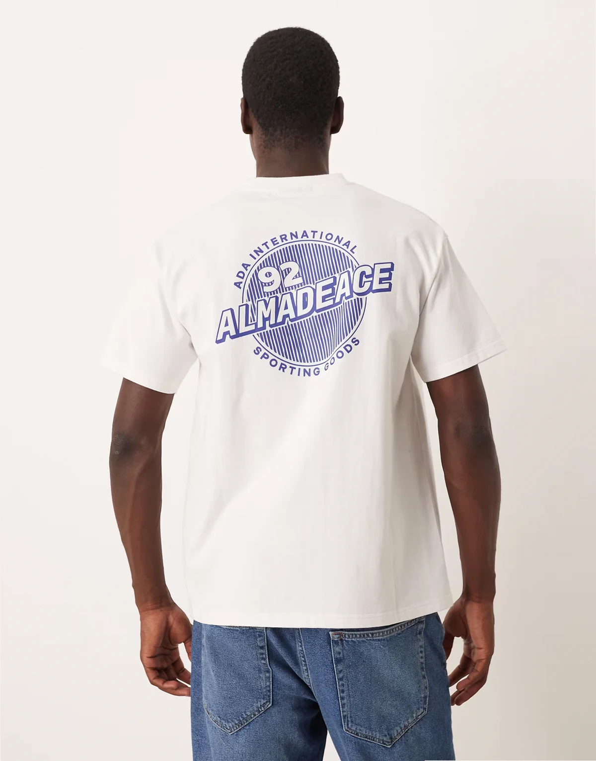– Vopu – T-Shirt in Wollweiß mit Grafik