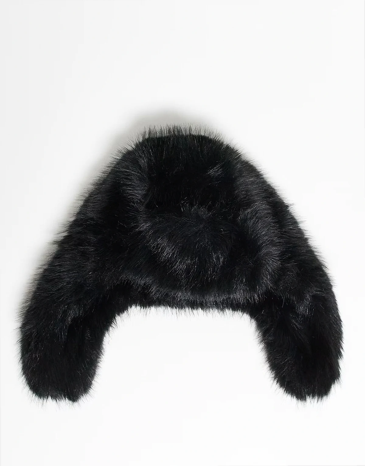 – Czarna czapka traperska unisex ze sztucznego futra