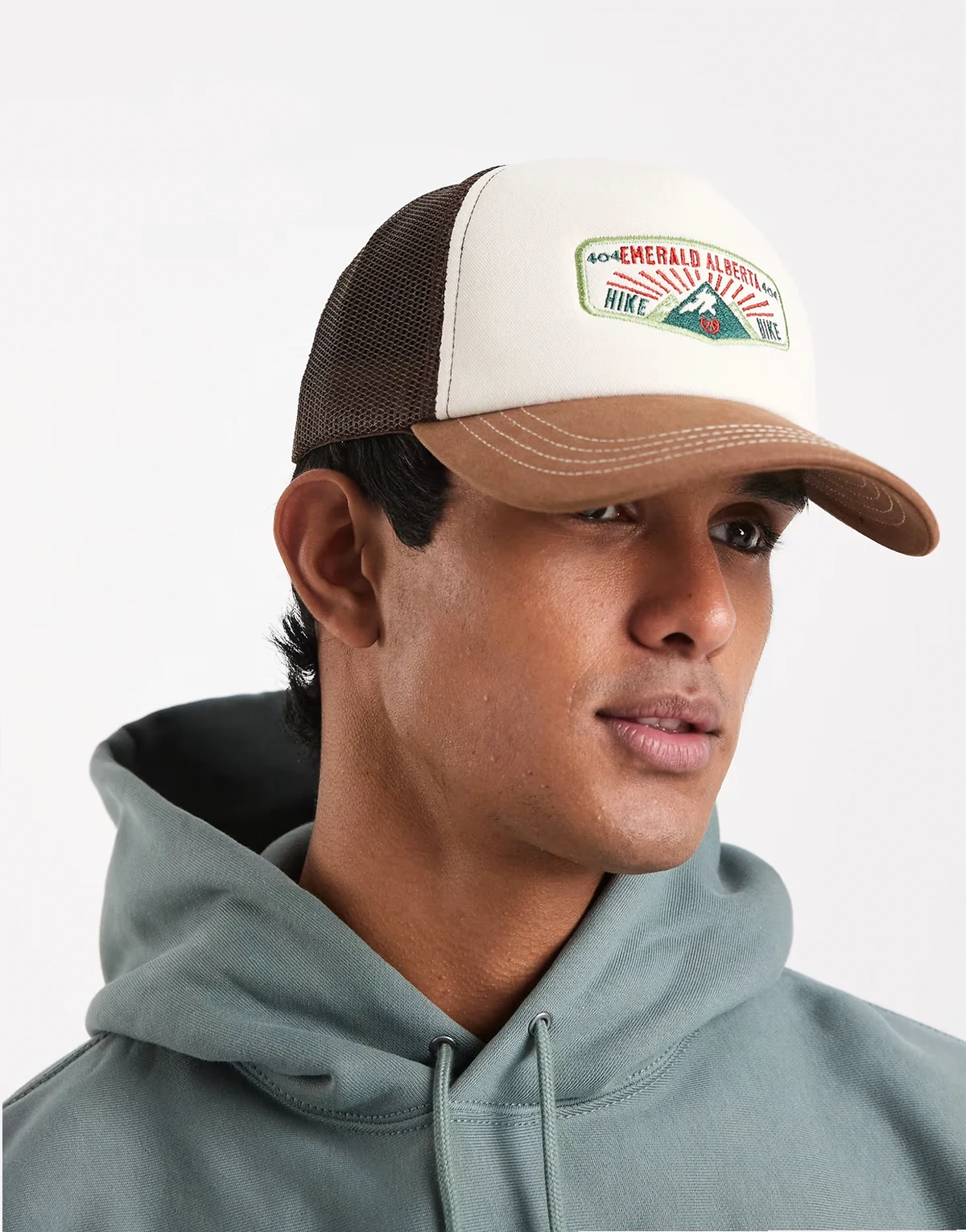 – Hiking – Czapka trucker w kolorze neutralnym