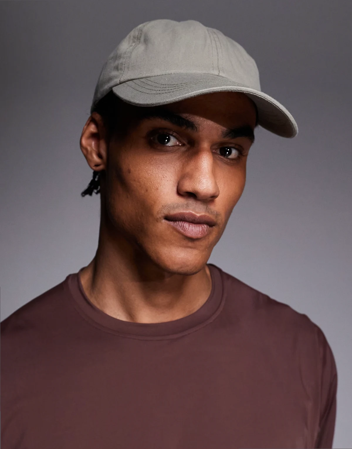 – Sportkappe aus verwaschener Baumwolle in Sandstein