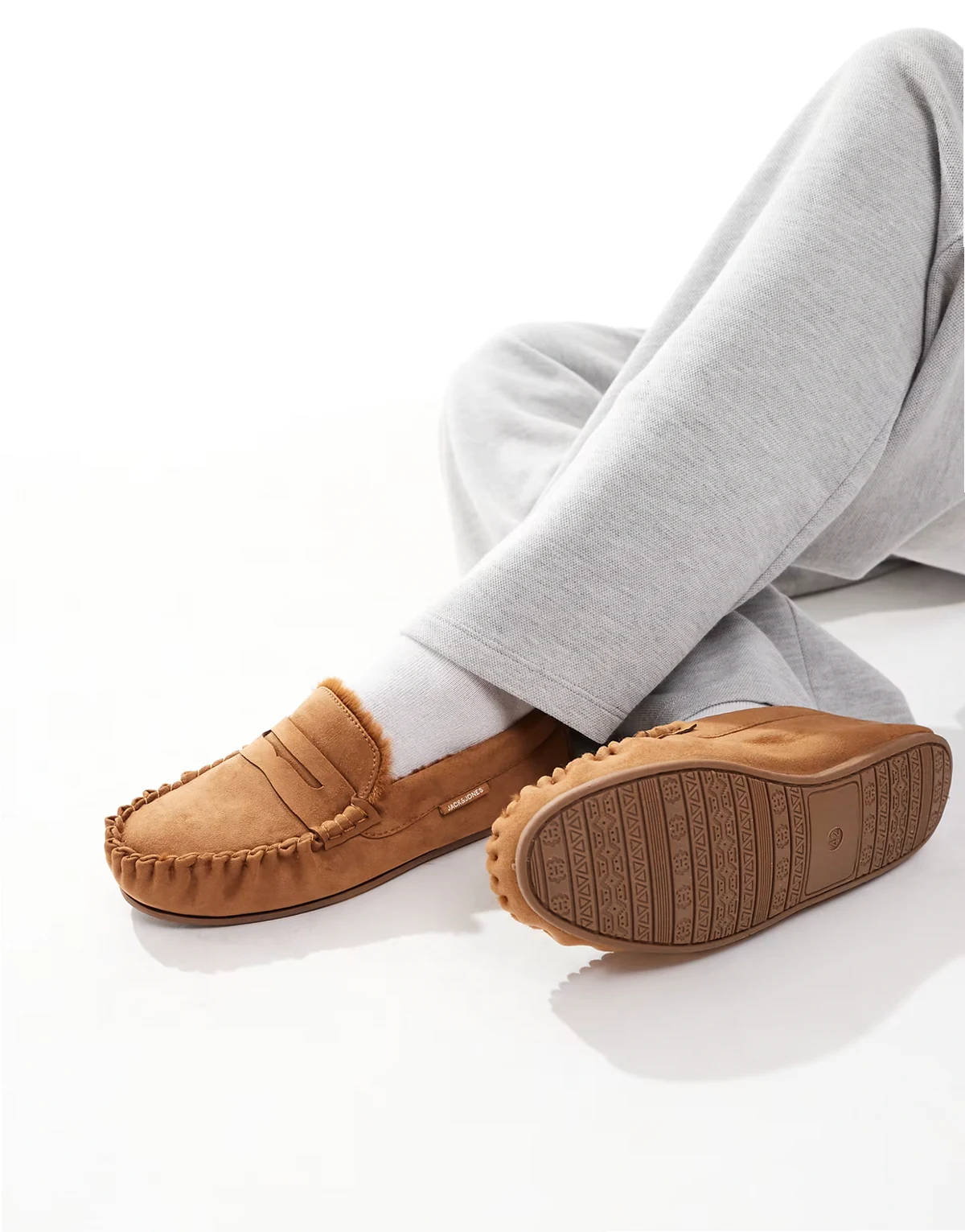 loafer slippers in faux suede in beige