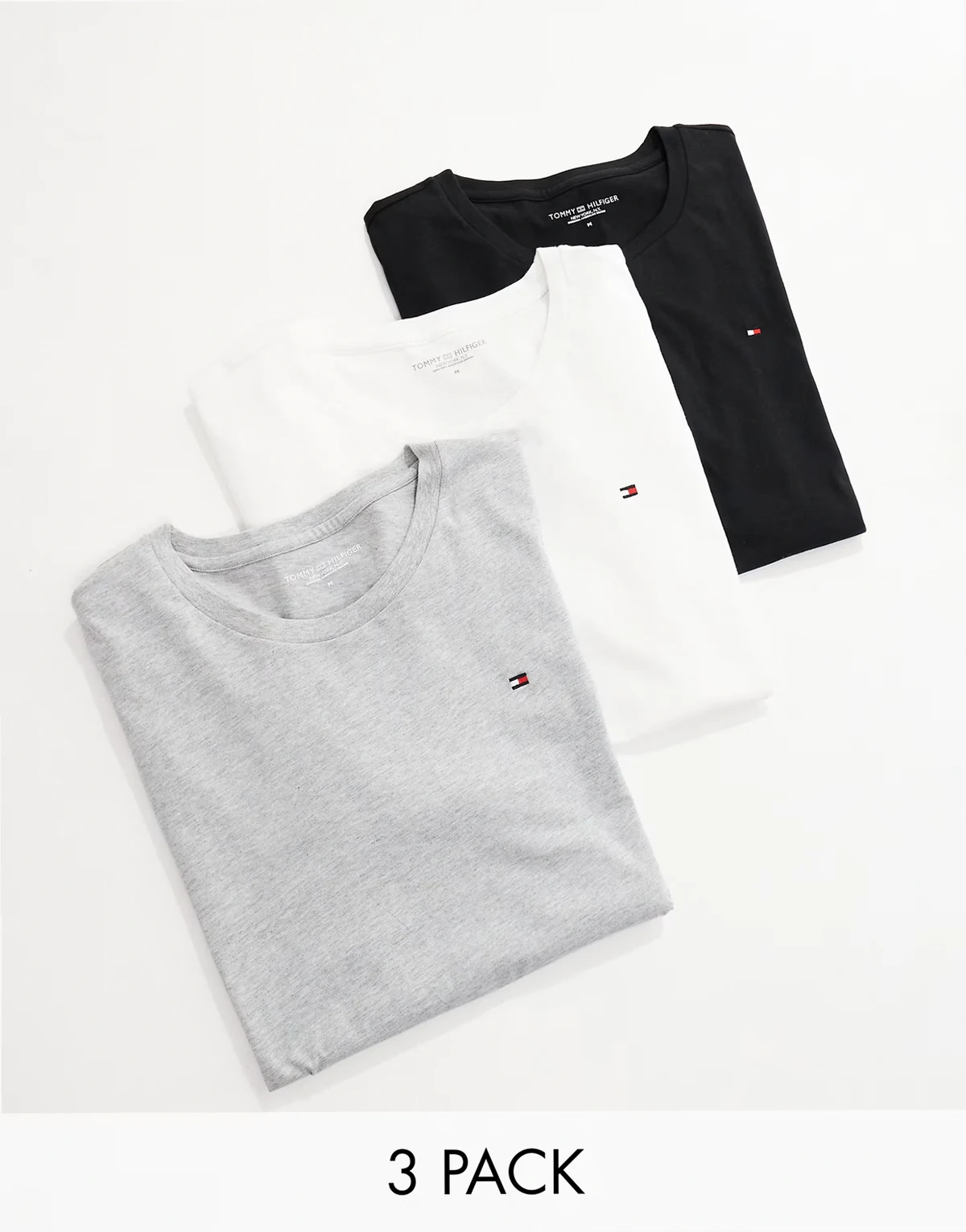 – Signature Essential – Zestaw 3 T-shirtów w różnych kolorach z logo z flagą