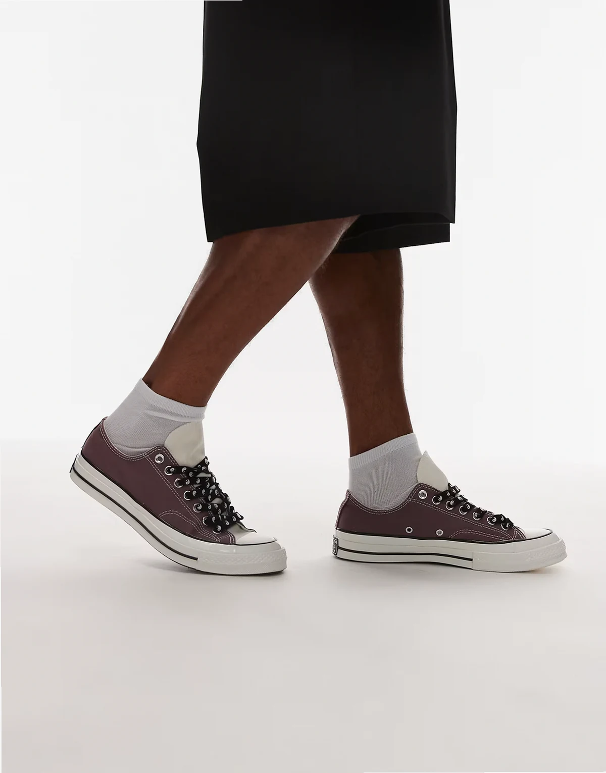 – Chuck 70 All Star Hi – Unisex-Sneaker mit schwarzen Yin-Yang-Schnürsenkeln