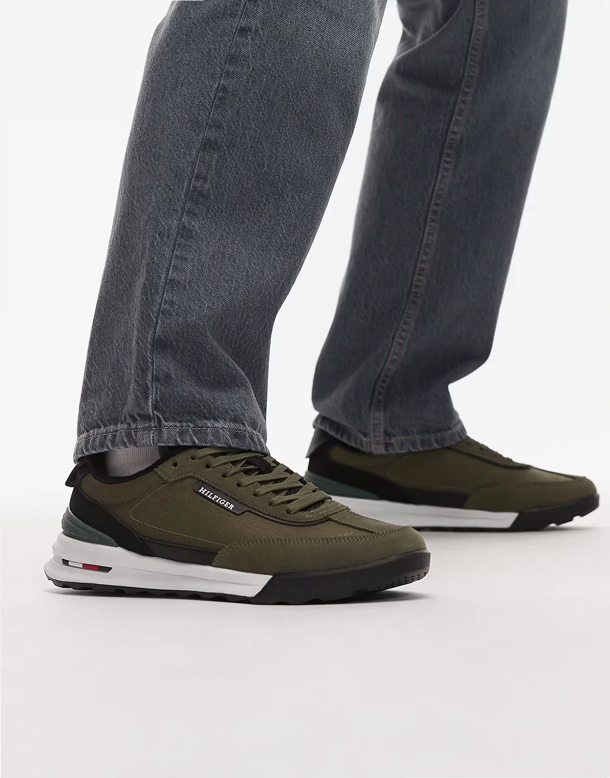 – Basket – Retro-Laufsneaker in Grün