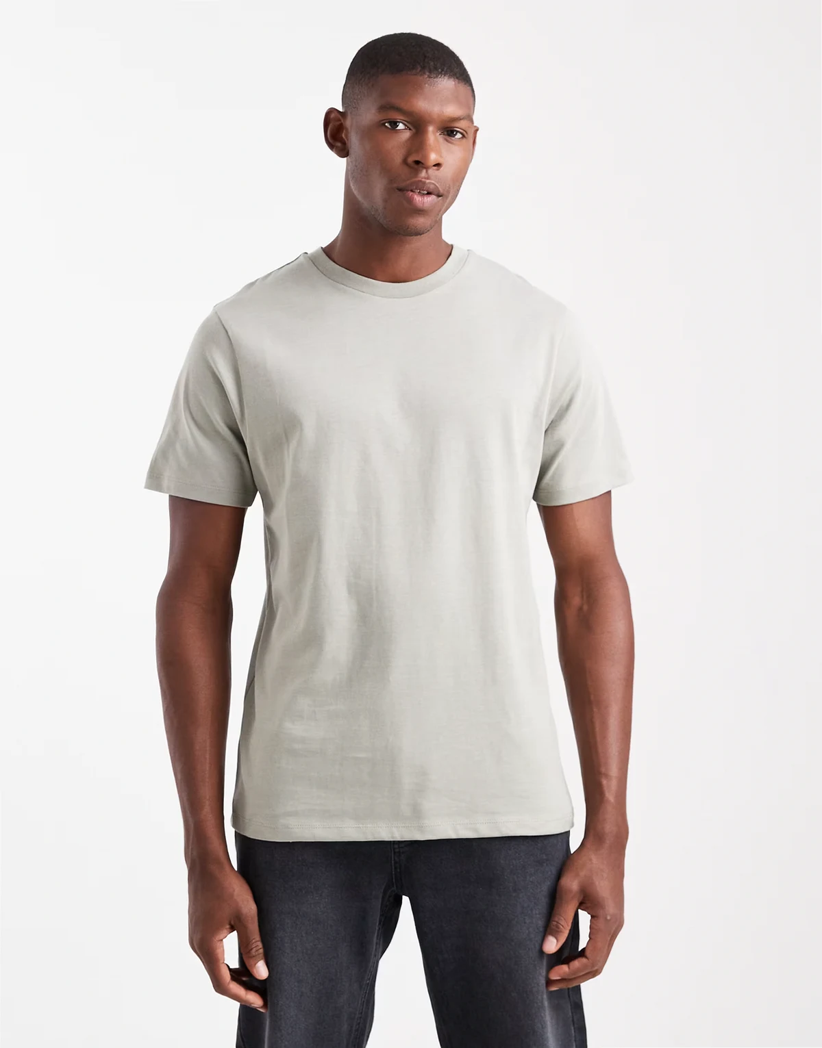 – Essentials – Szałwiowy T-shirt z okrągłym dekoltem