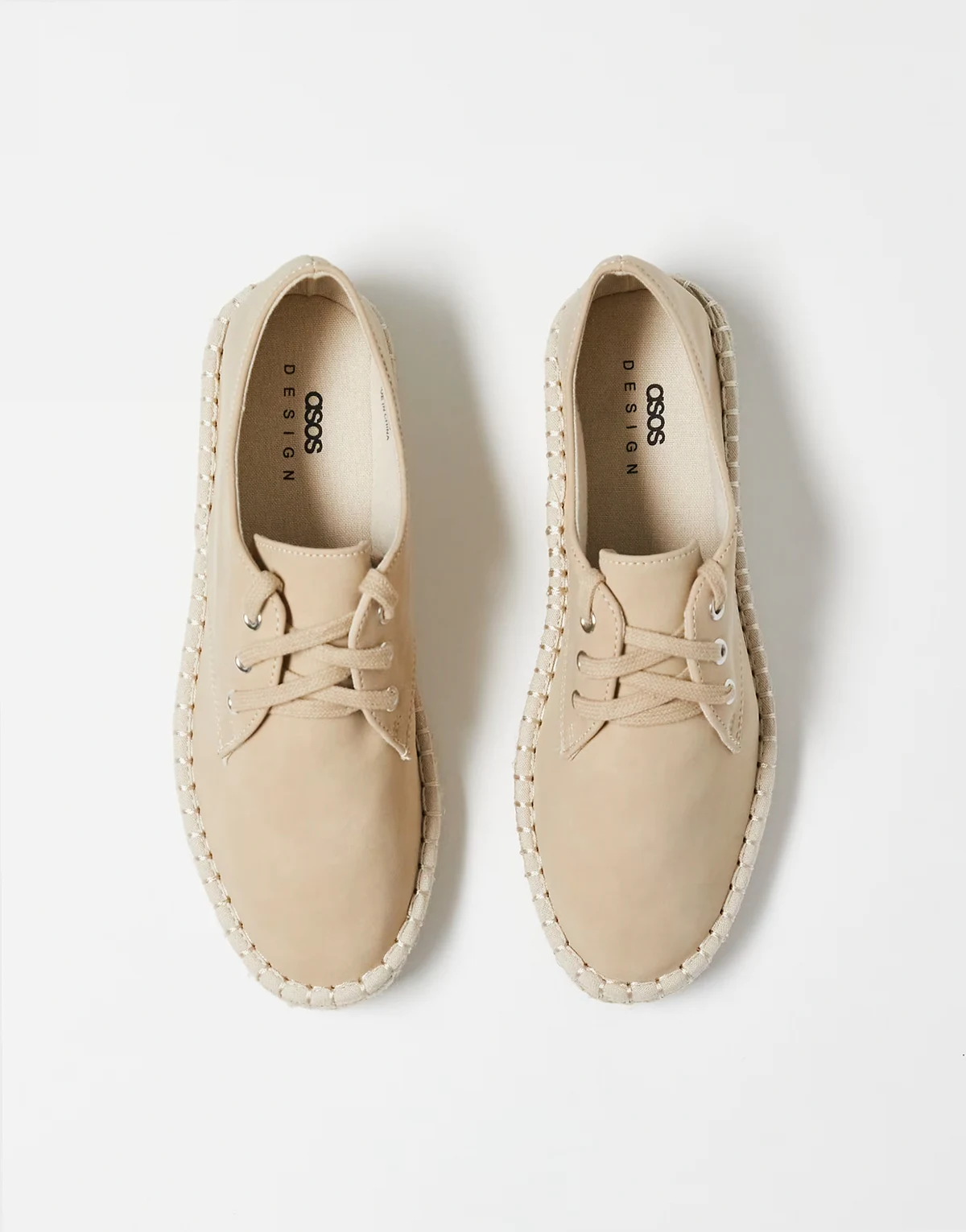 – Geschnürte Espadrilles in Steinbeige