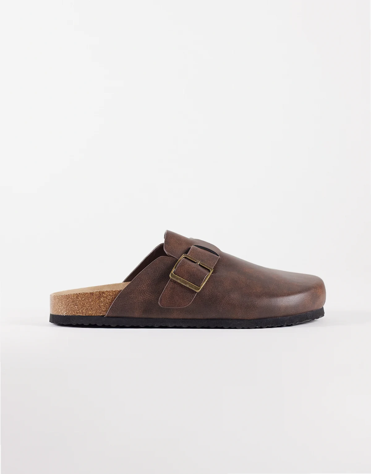 – Pantoletten in öligem Braun mit Korksohle