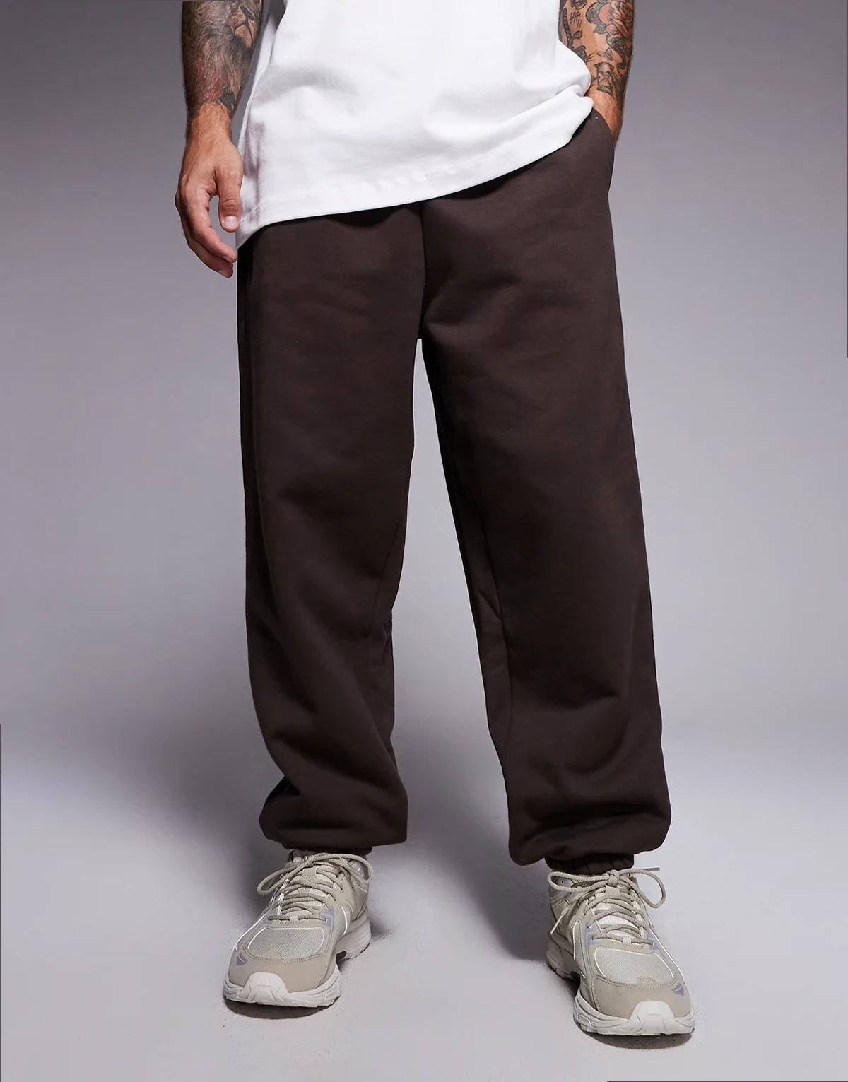premium heavyweight oversized sweatpants in 400gsm in brown