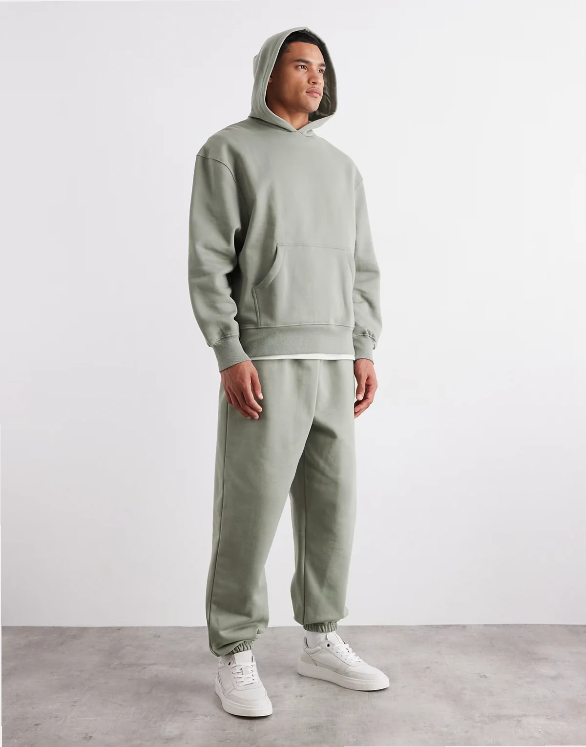 premium heavyweight relaxed sweatpants in 400gsm dried sage