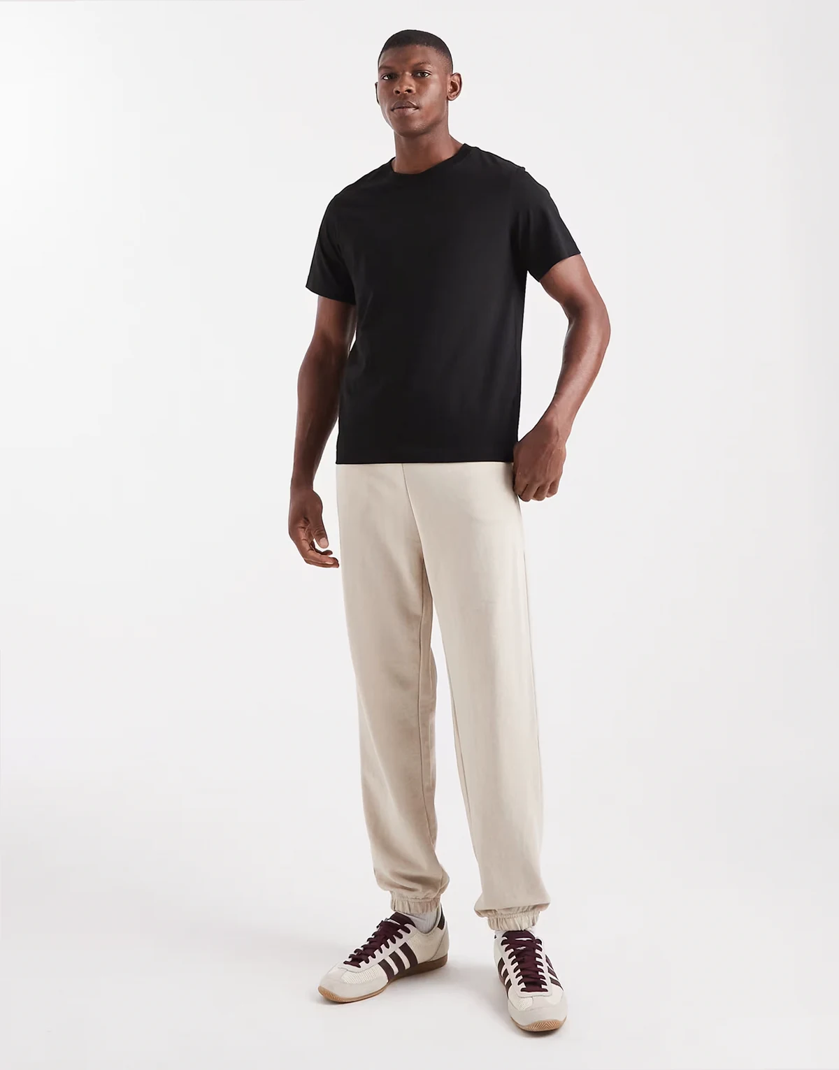slim fit sweatpants in beige