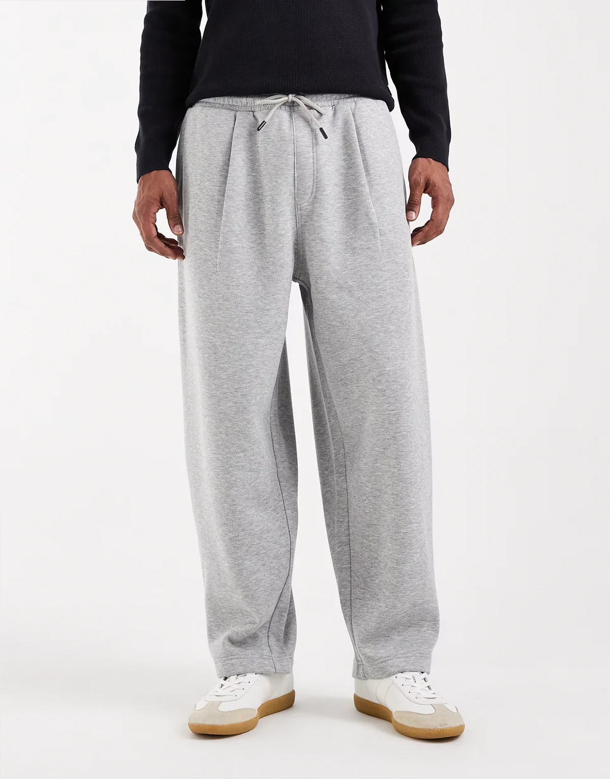 balloon style sweatpants in gray