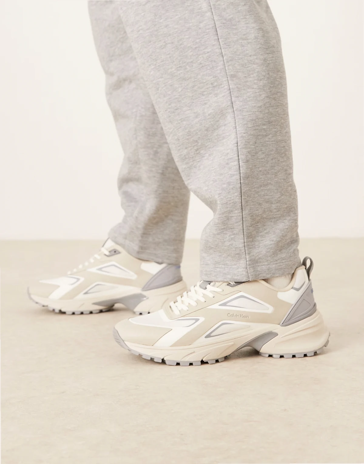 Jeans – Hike – Buty do biegania w kolorze złamanej bieli