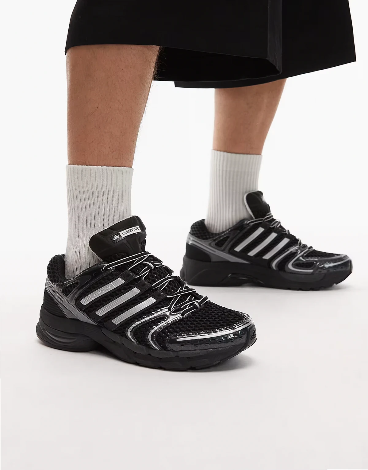 Adistar Control 5 sneakers in black and silver