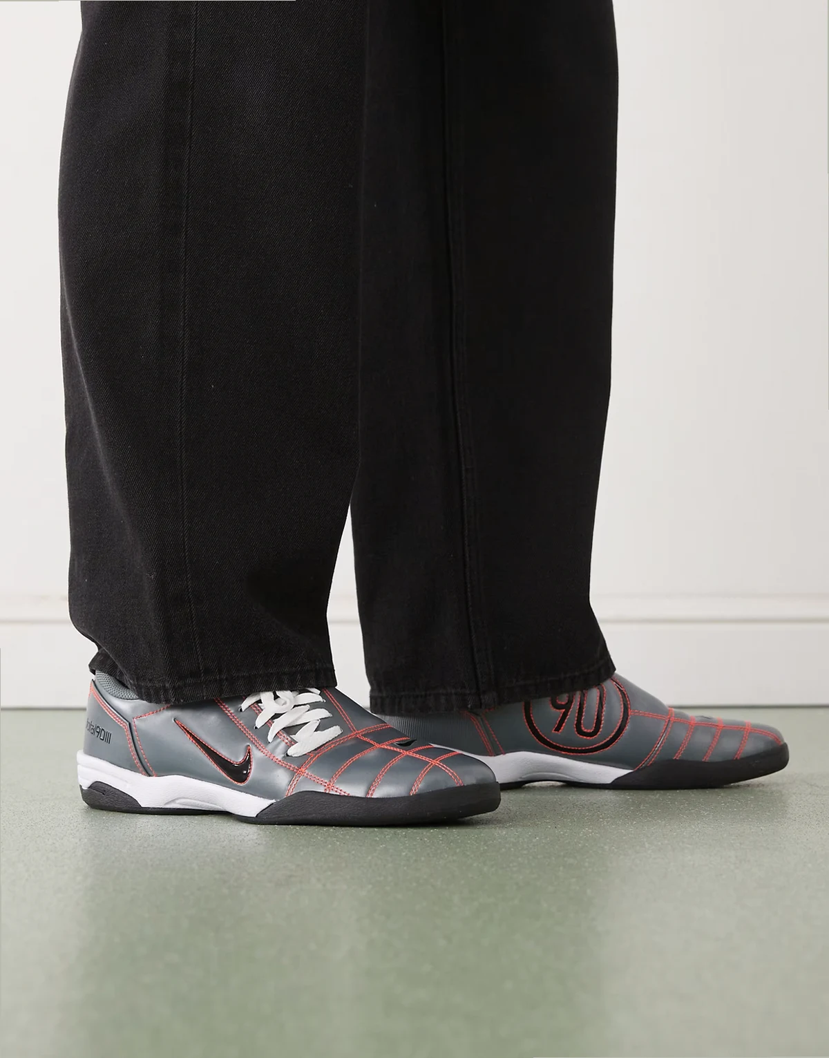 T90 sneakers in metallic silver