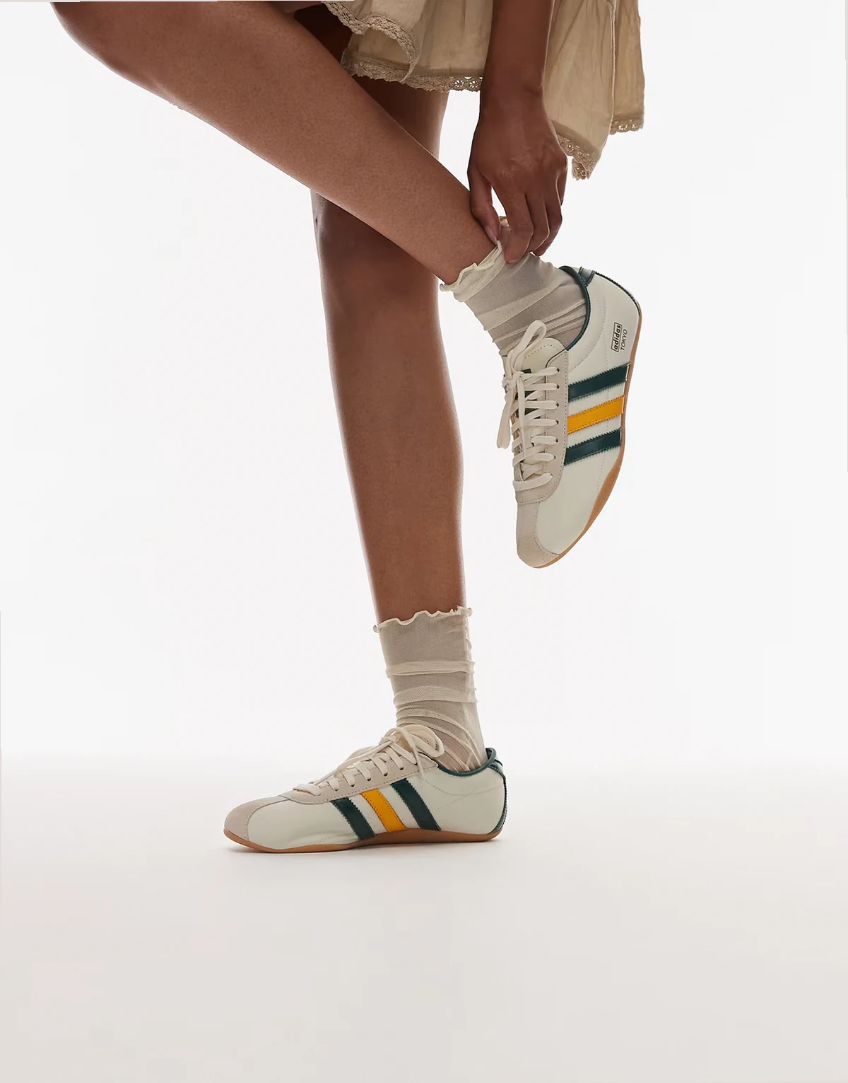 Tokyo sneakers in off-white, dark green and orange