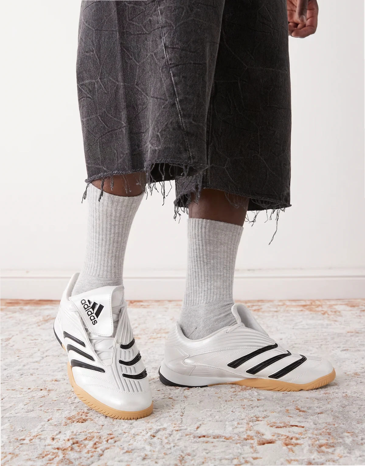 Predator Sala sneakers in silver and black