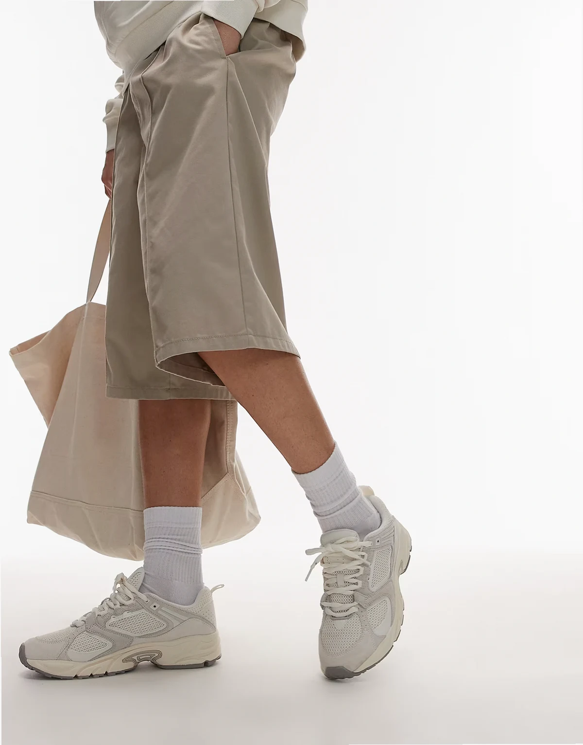 – Archive 97 – Sneaker in Creme