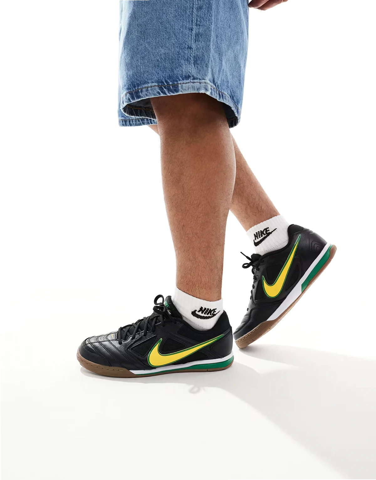 Gato sneakers in black and yellow