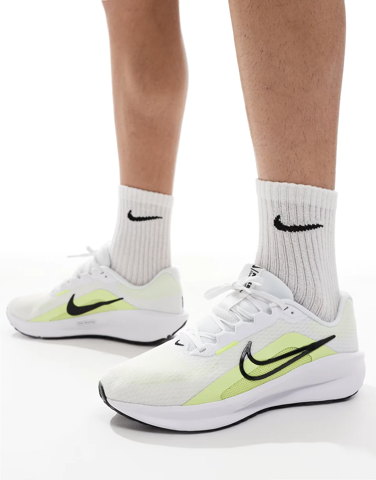 Downshifter 13 sneakers in white and light green