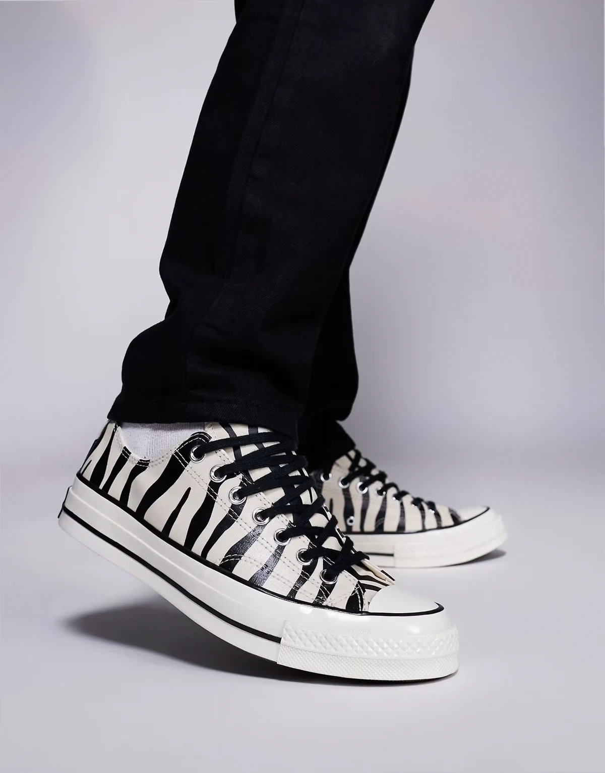 Chuck 70 glow in the dark sneakers in zebra print