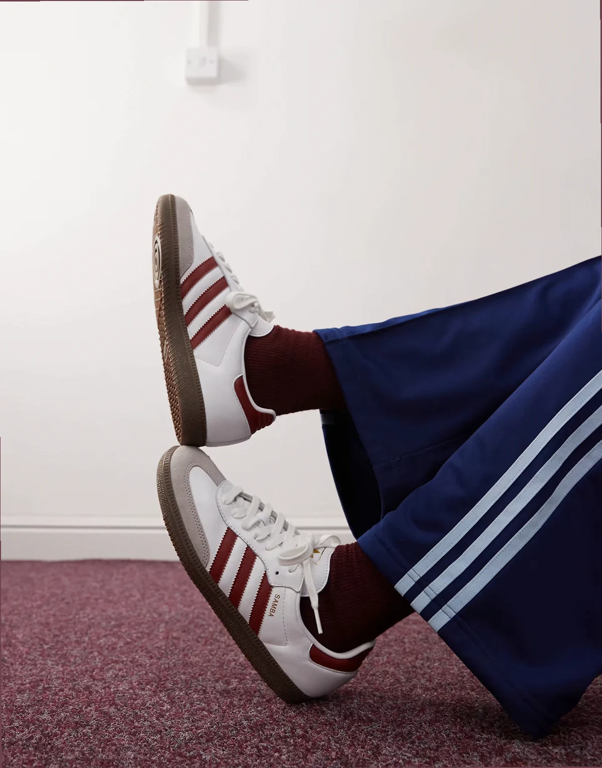 Samba OG sneakers in white and dark red