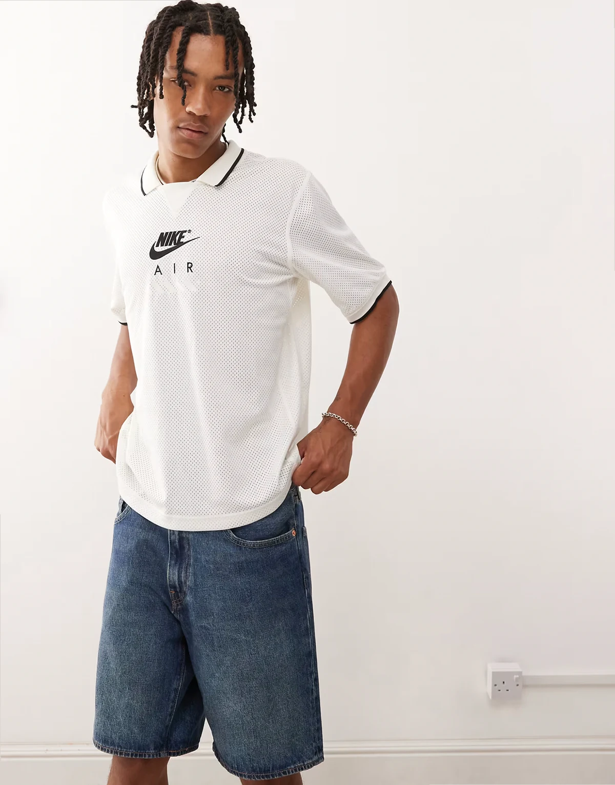 Air soccer jersey polo in off white