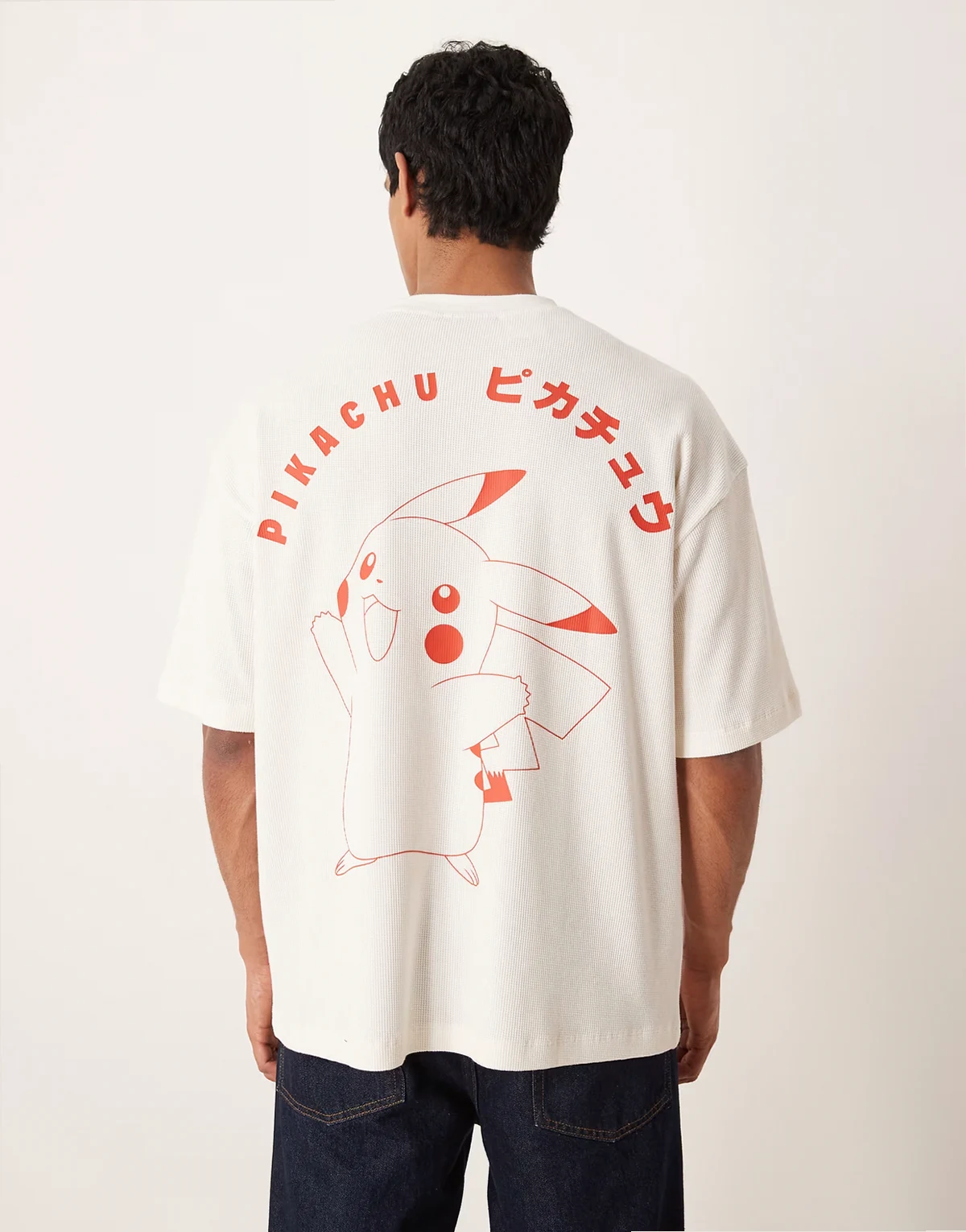 Unisex – Pokemon – Kremowy T-shirt oversize z nadrukiem Pokemona