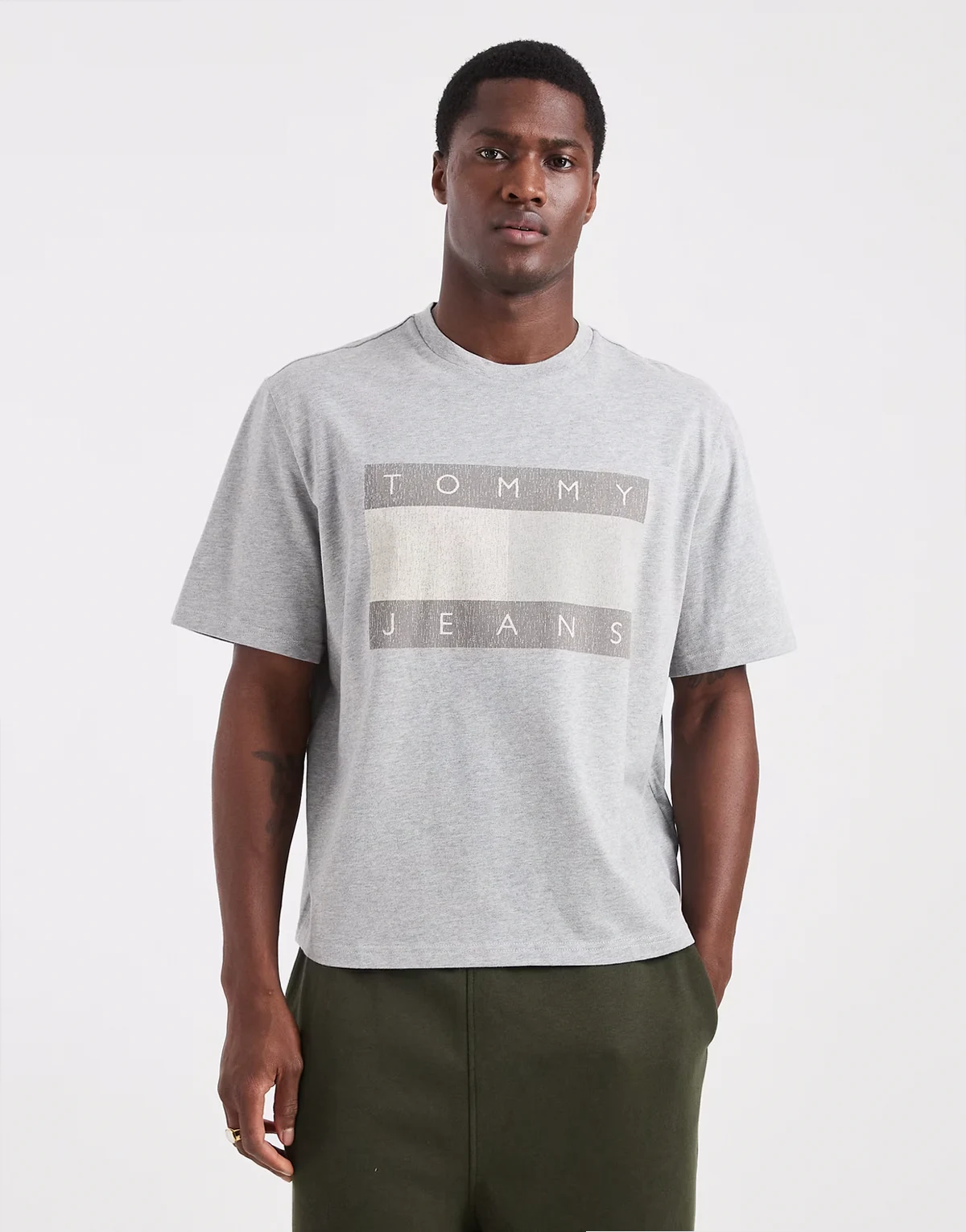 90s distressed flag logo T-shirt in gray