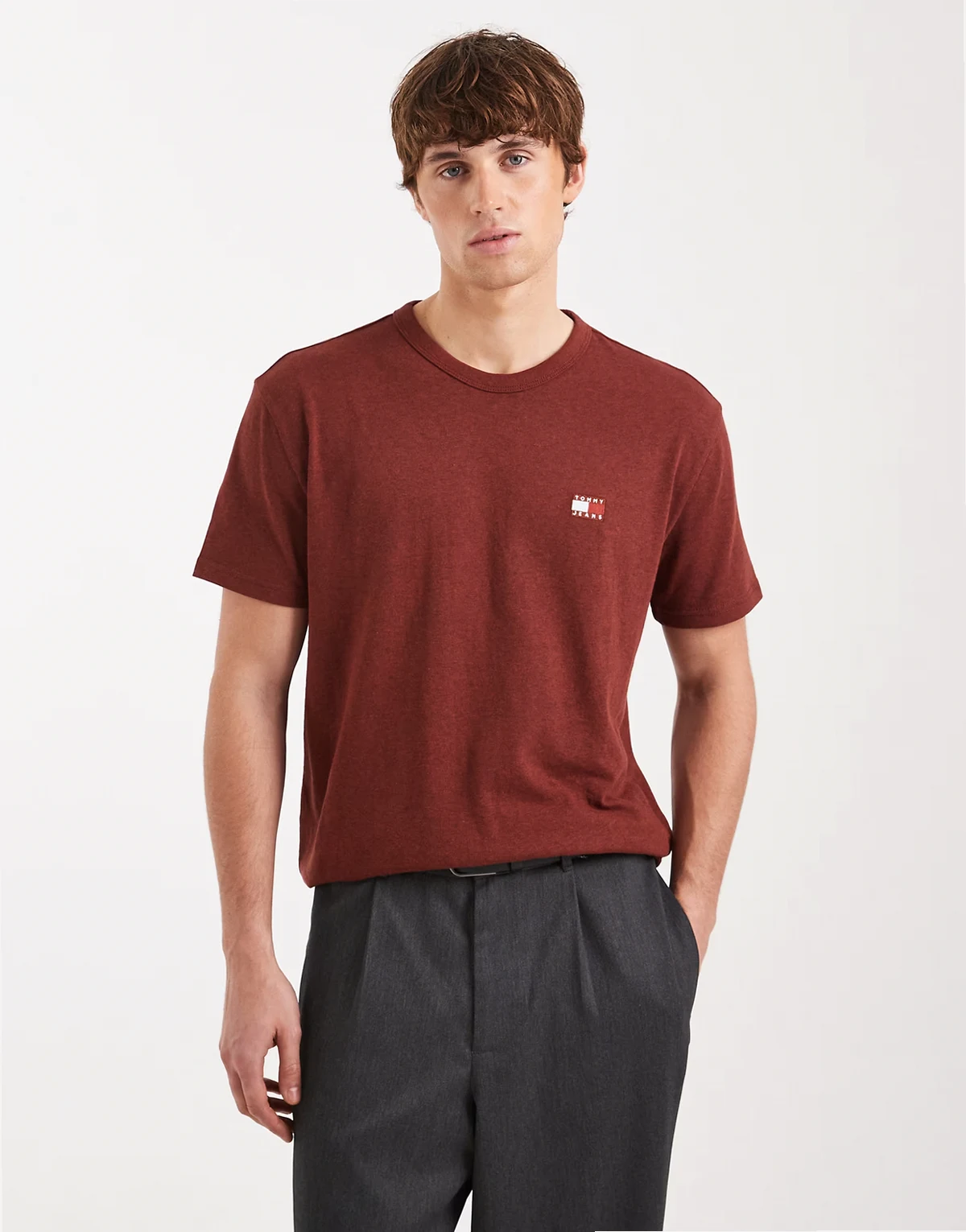 badge chest logo t-shirt in red